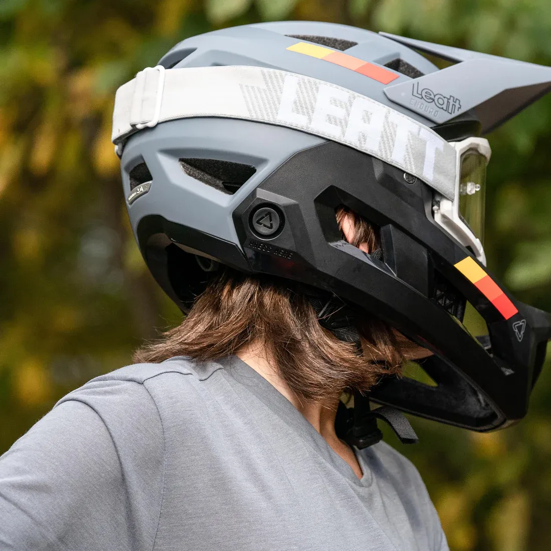 leatt-enduro-20-jr-convertible-full-face-helmet-live_1