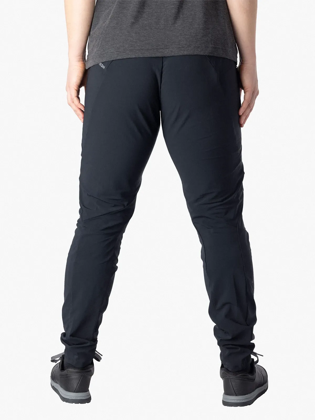 7mesh-flightpath-womens-pant-black-live-2