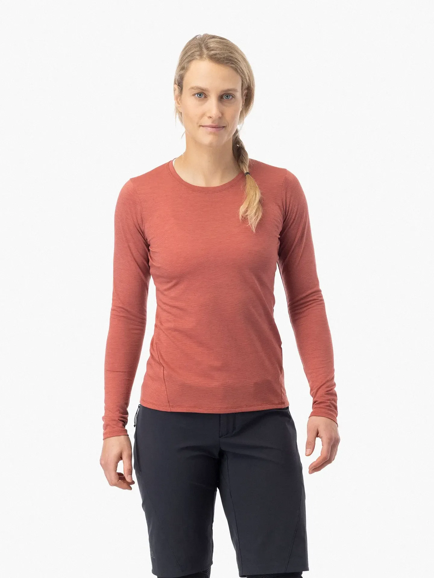 7mesh-desperado-merino-womens-ls-shirt-autumn-rose (1)