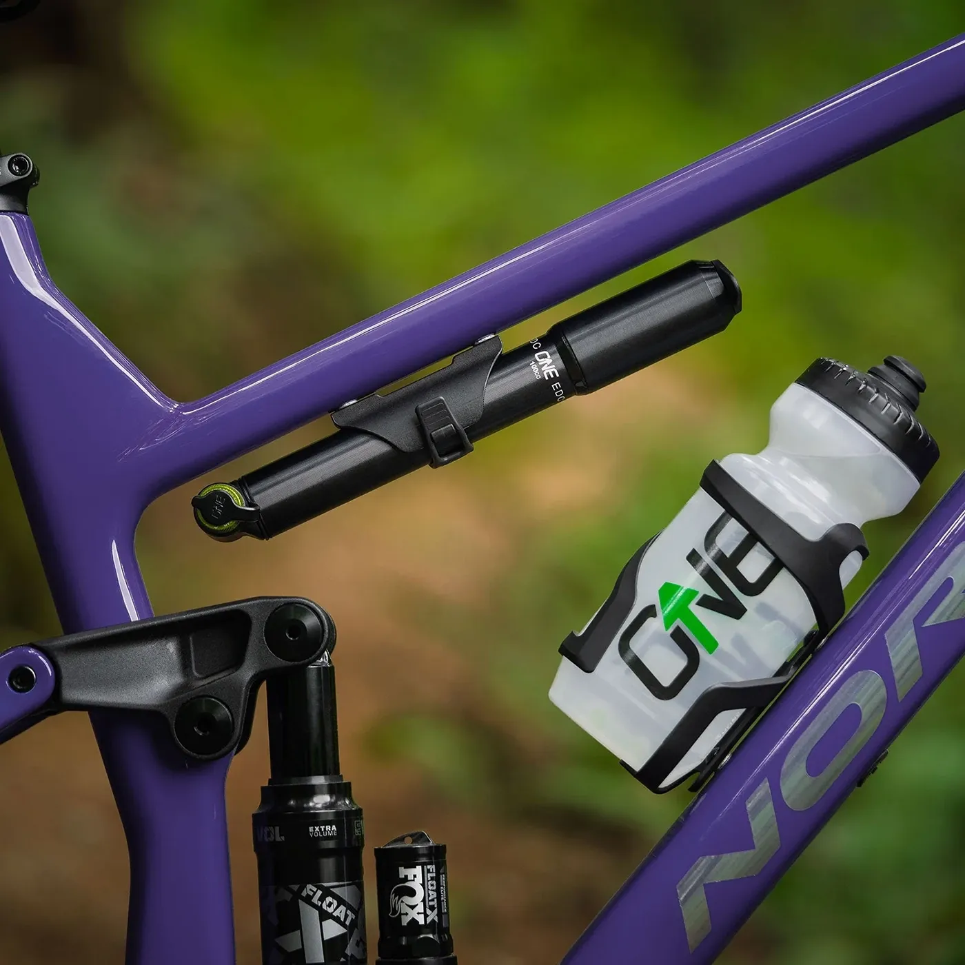 oneup-edc-inline-pump-mount-2