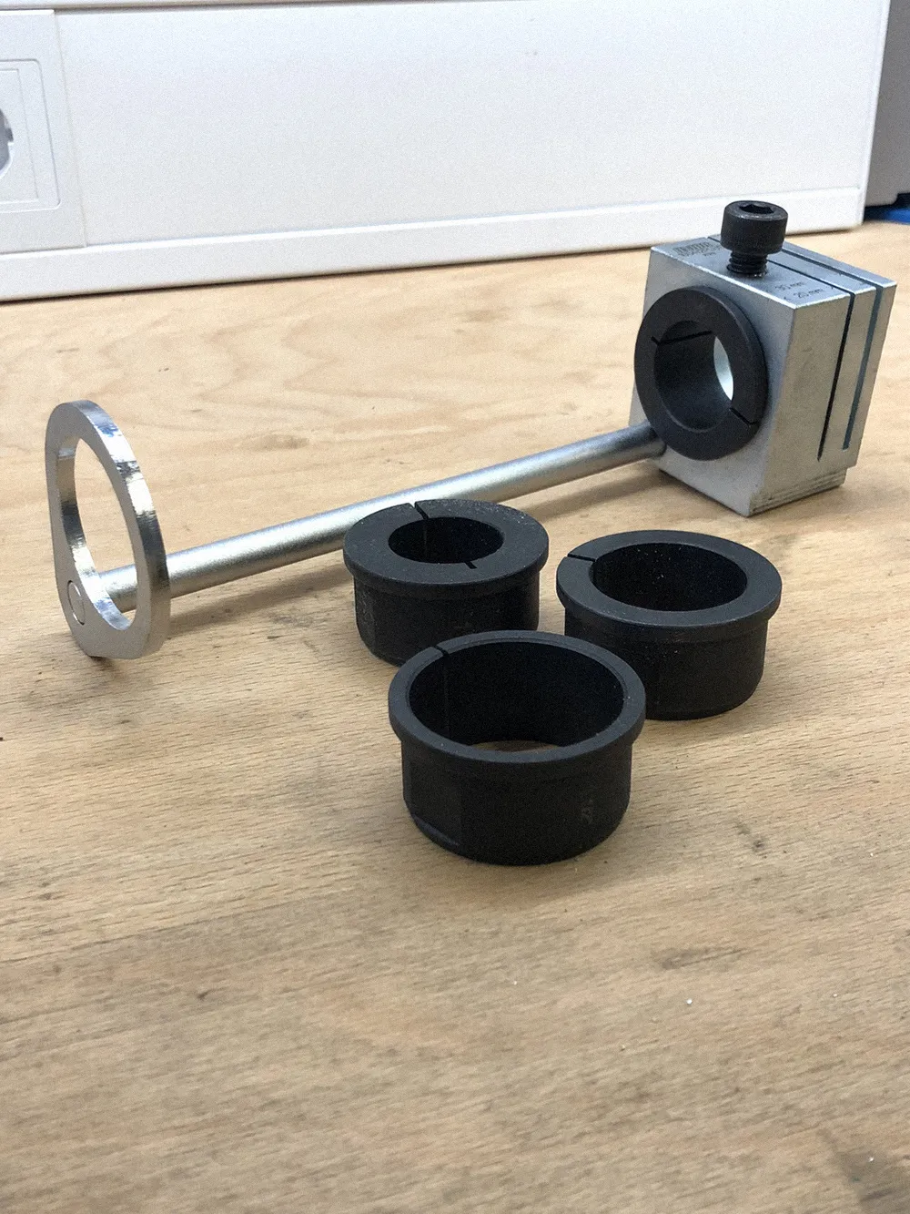 unior-steerer-tube-cutting-guide-usage-1