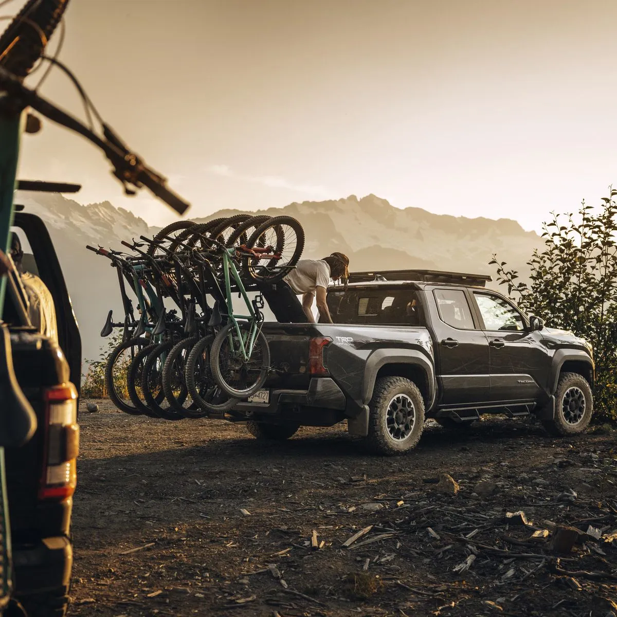 thule-revert-6-bike-rack-5