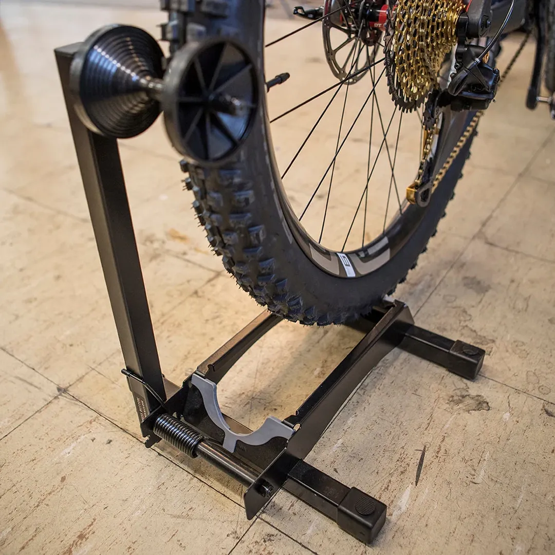 feedback-sports-rakk-xl-bike-stand-23-5-tire-6