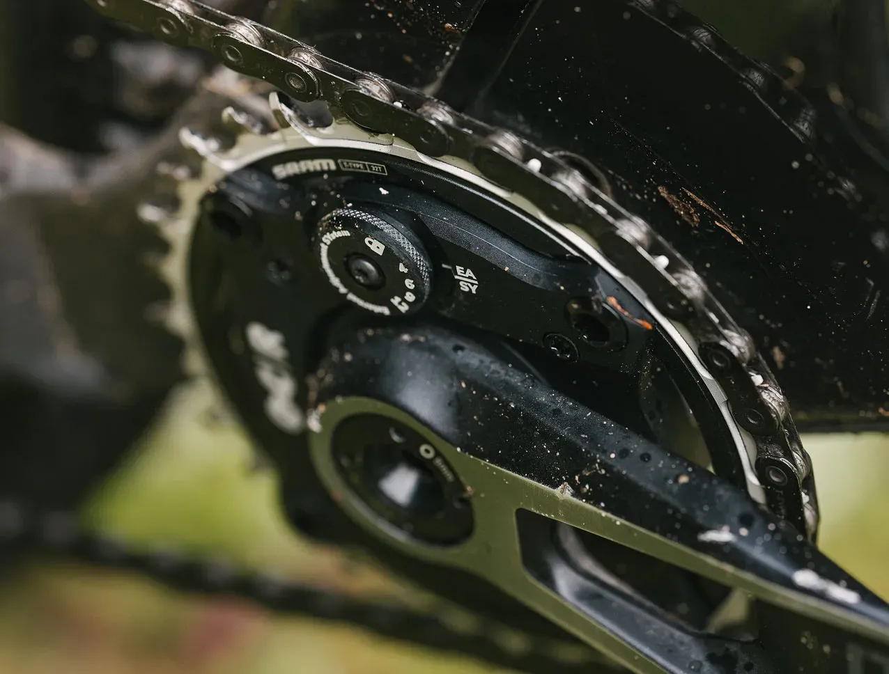 ochain-s-b1-e-mtb-spider-bosch-bdu38-lifestyle