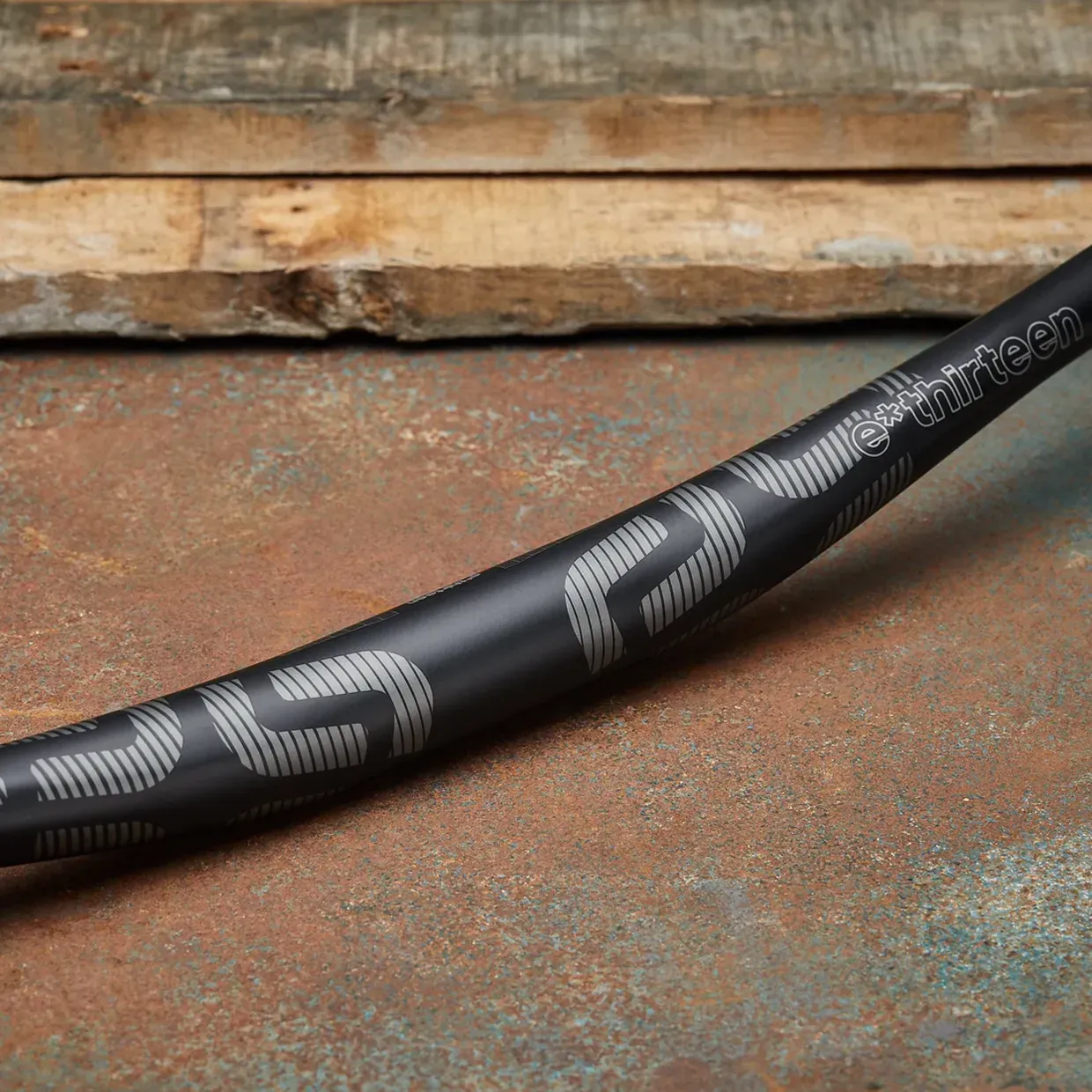 e-thirteen-race-35-carbon-handlebar-20mm-rise-3