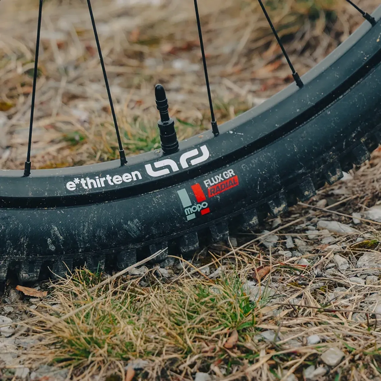 ethirteen-grappler-radial-mtb-275-x-25-flux-gr-lifestyle-7