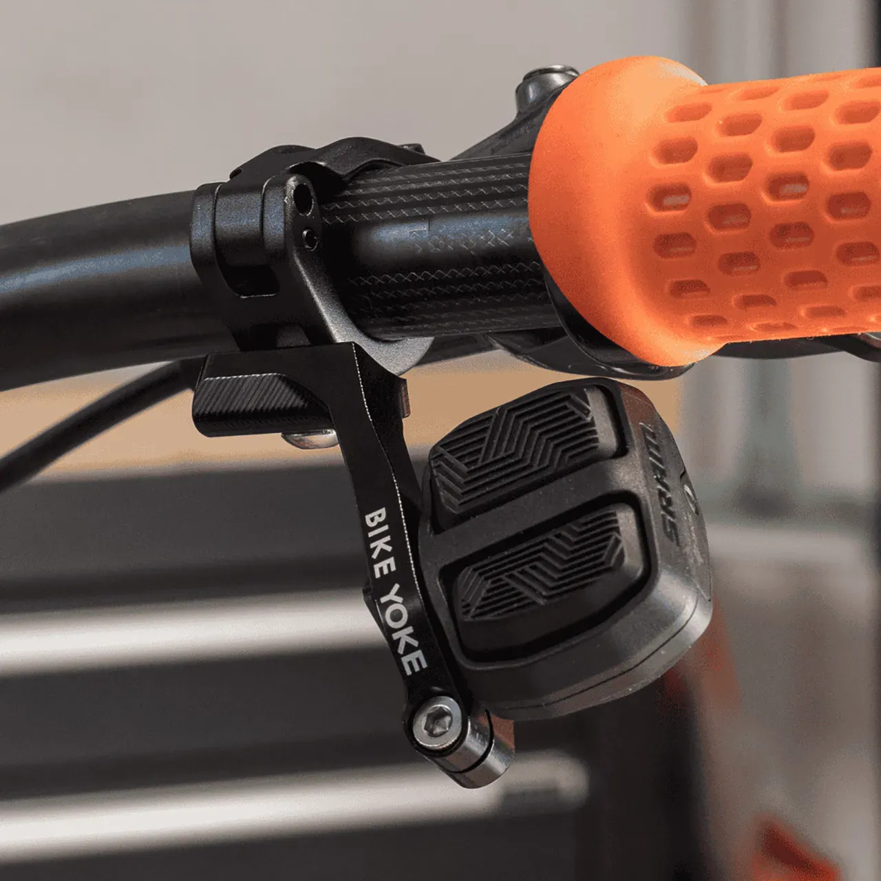 bikeyoke-poddy-sram-axs-pod-adapter-right-2