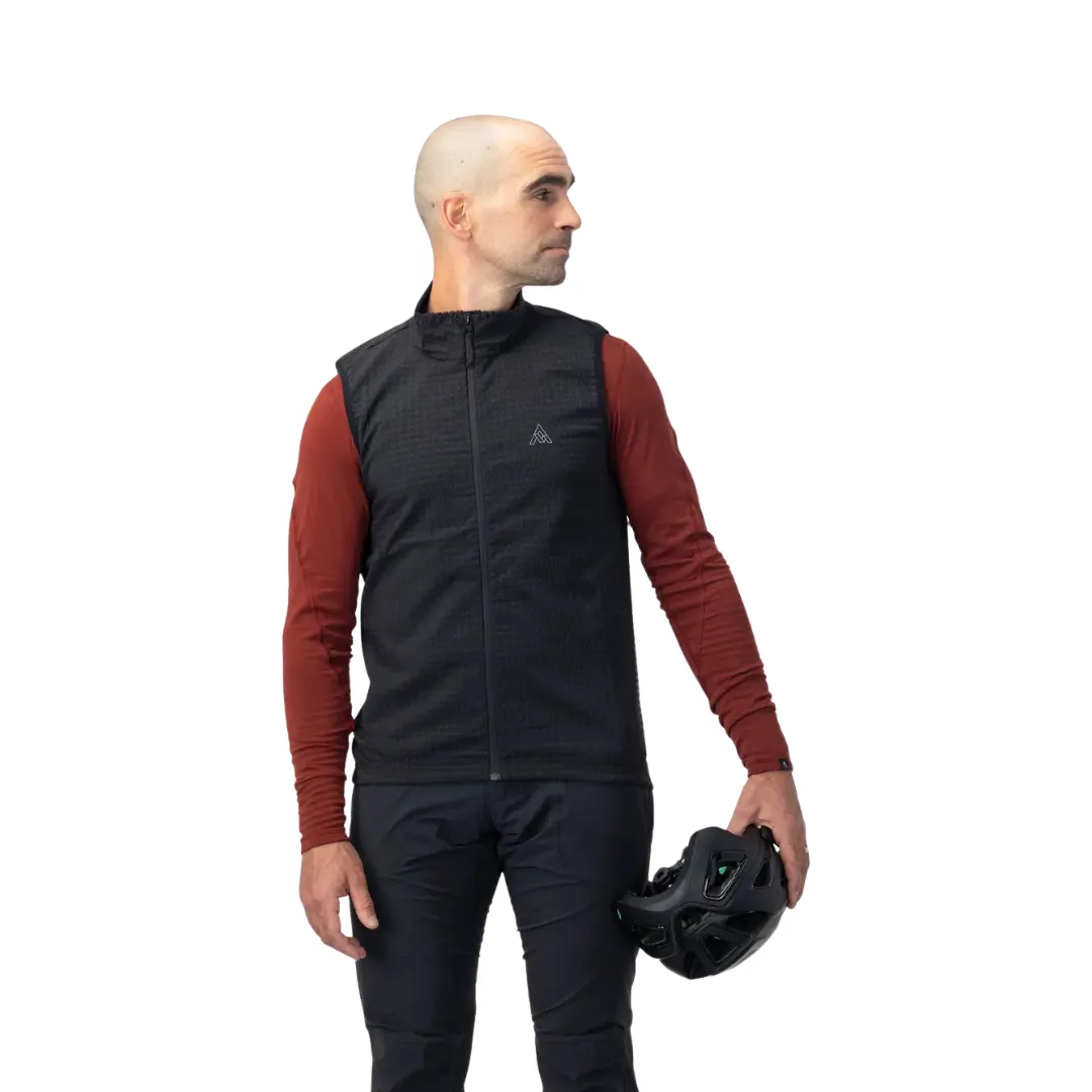 chilco-vest-black-1080x1080-4