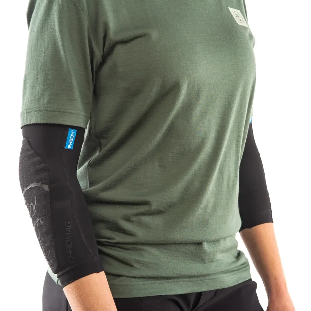 chromag-shift-elbow-pad-3
