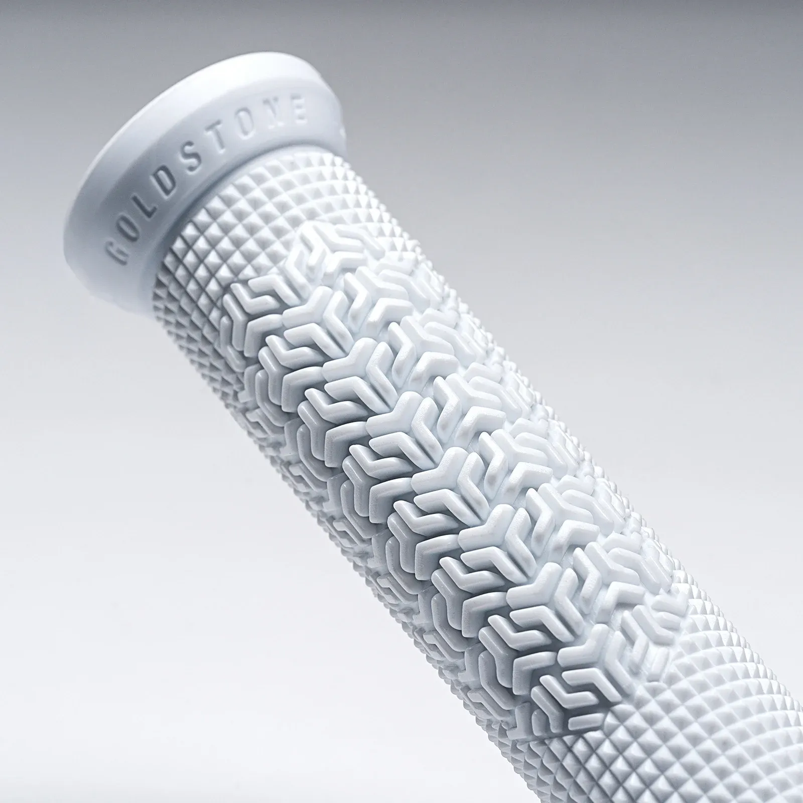 oneup-jg-lock-on-grip-white-2