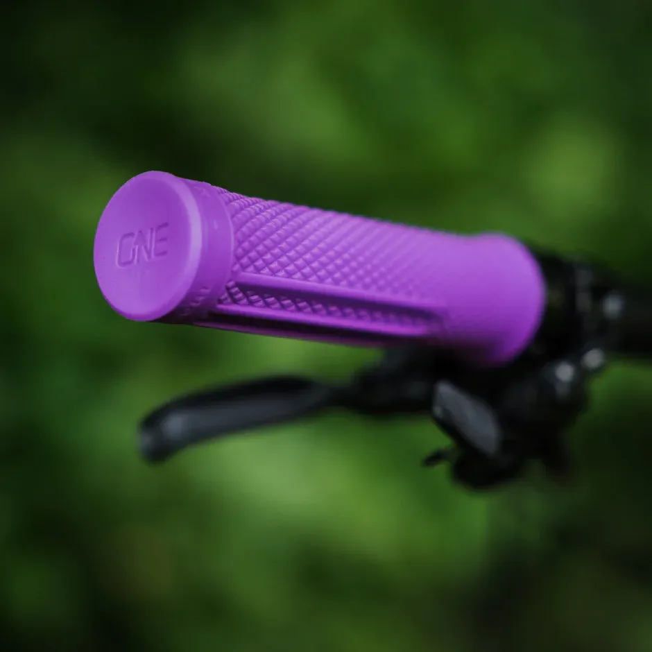 oneup-grips-live-3