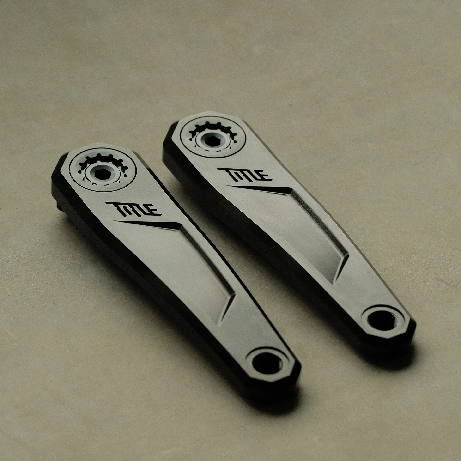 title-cr1-crank-arms-black-1
