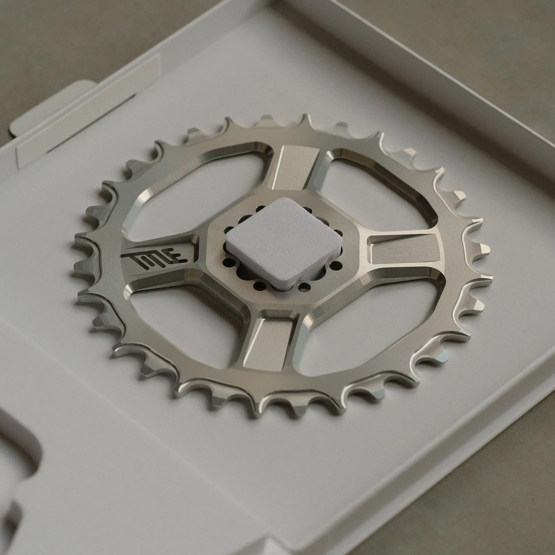 title-cr1-8-bolt-chainring-sram-t-type-3