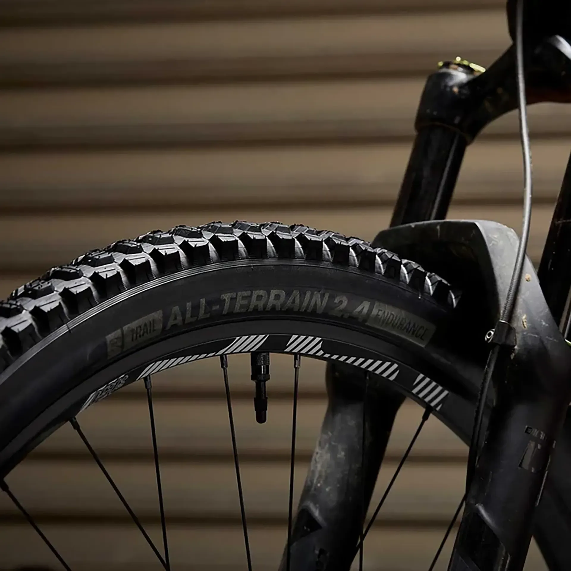 e-thirteen-all-terrain-tire-29-29-x-2-4-lifestyle-2
