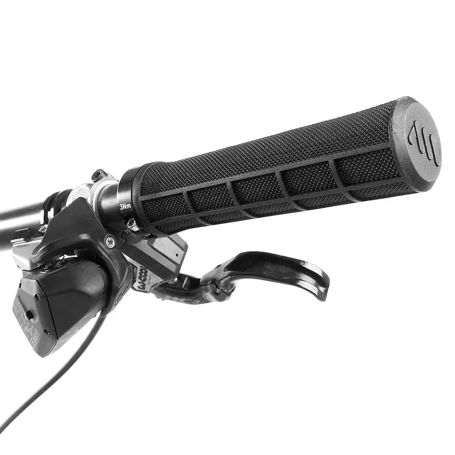 all-mountain-style-berm-grips-black-installed-bottom