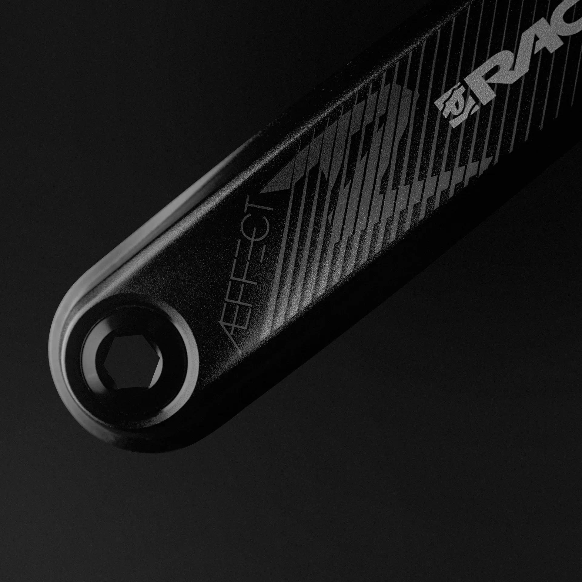 race-face-aeffect-r-crankset-details
