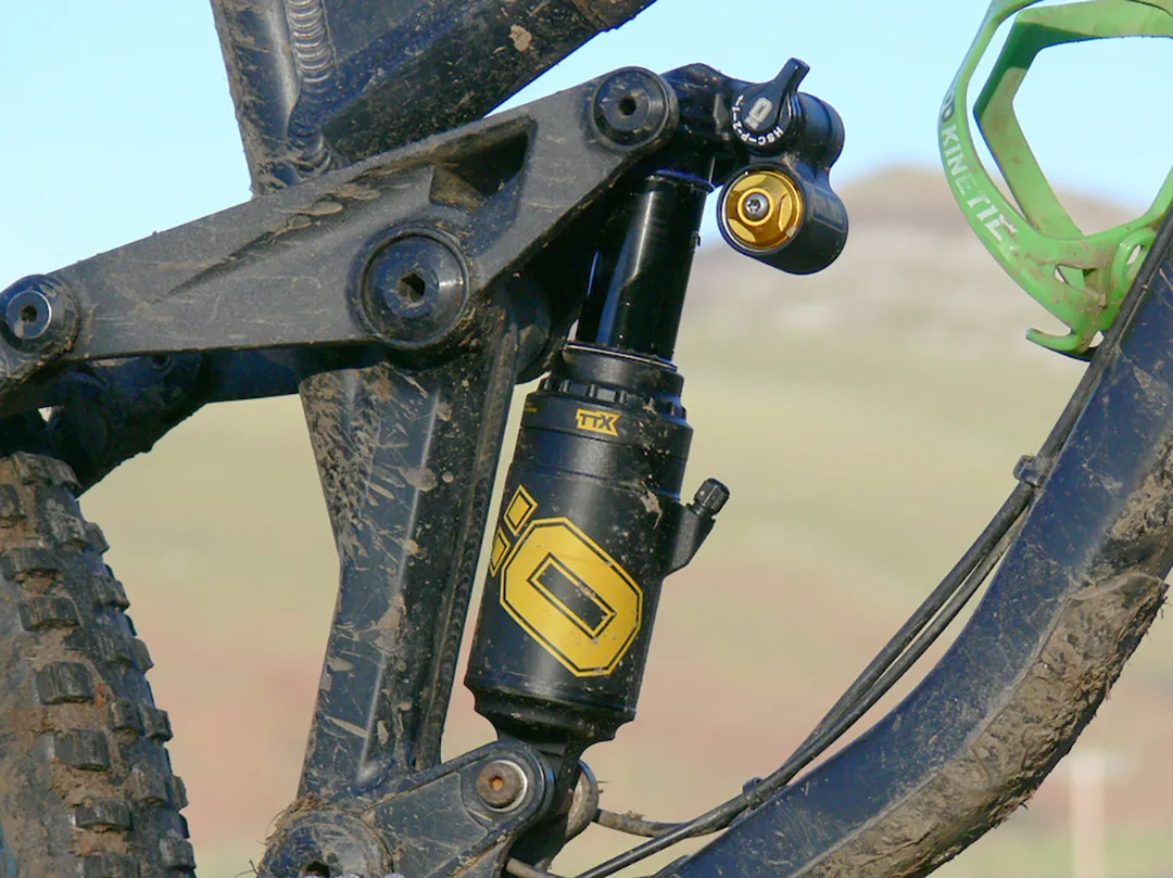 ohlins-ttx2-air-shock-2